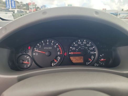 Used 2018 Nissan Frontier SV image 11