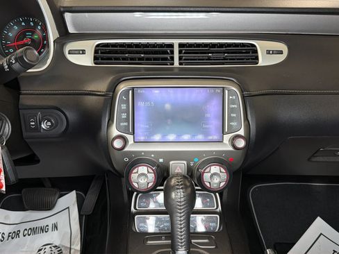 Used 2015 Chevrolet Camaro SS w/ LPO, Black Appearance Package RWD image 16