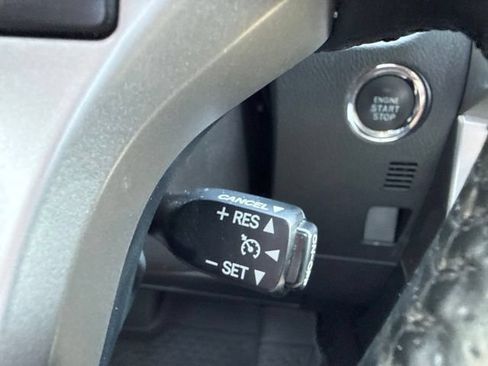 Used 2018 Toyota 4Runner Limited AWD/4WD image 20