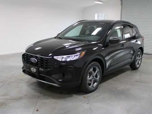 New 2026 Ford Escape ST-Line w/ Tech Pack #1 image 3