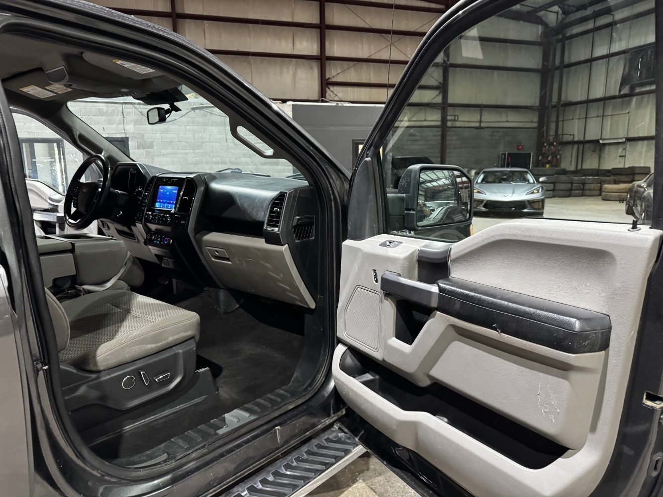Used 2020 Ford F150 XLT w/ Equipment Group 302A Luxury AWD/4WD image 25