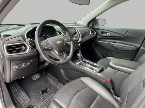 Used 2020 Chevrolet Equinox Premier w/ Premier Redline Edition image 17