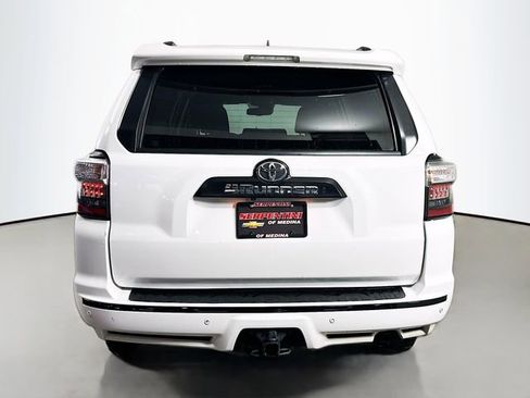 Used 2021 Toyota 4Runner TRD Off-Road image 7