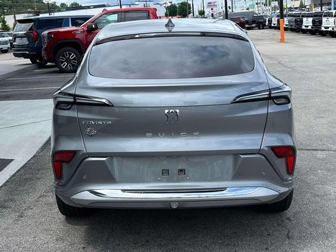 New 2026 Buick Envista Avenir FWD image 4