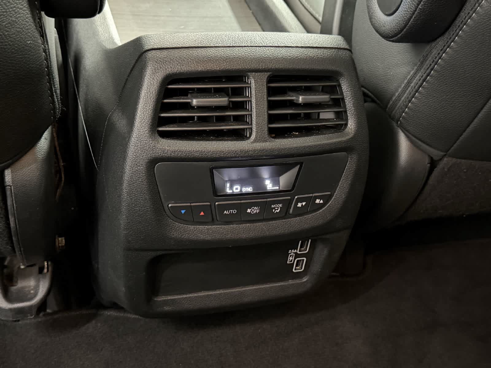 Used 2021 Honda Pilot Special Edition image 13