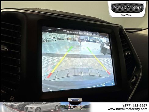 Used 2022 Jeep Cherokee Latitude Lux AWD/4WD image 22