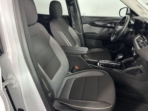 Used 2024 Chevrolet TrailBlazer LT w/ Convenience Package image 7