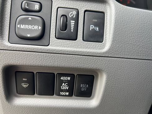 Used 2013 Toyota 4Runner SR5 image 14