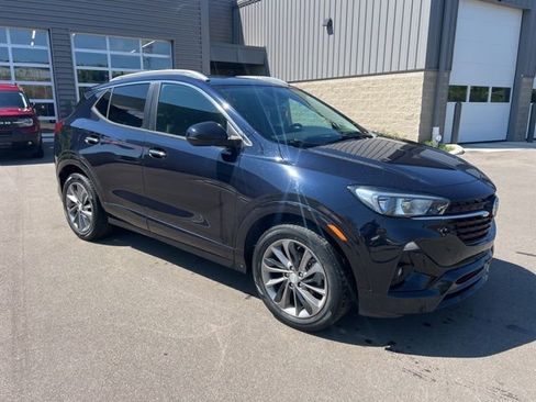Used 2021 Buick Encore GX Select w/ Experience Buick Package FWD image 3