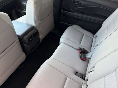 Certified 2024 Honda Passport EX-L image 15