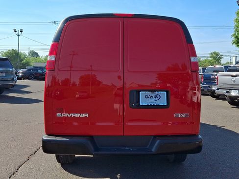 Used 2024 GMC Savana 3500 Extended RWD image 5