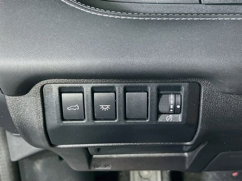 Used 2023 Subaru Ascent Limited w/ Technology Package AWD/4WD image 10