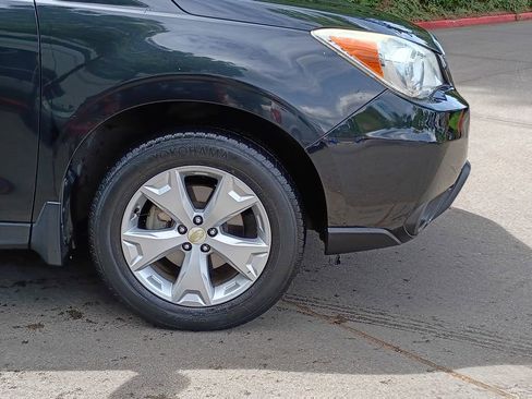 Used 2014 Subaru Forester 2.5i Limited w/ Popular Package #2 AWD/4WD image 2