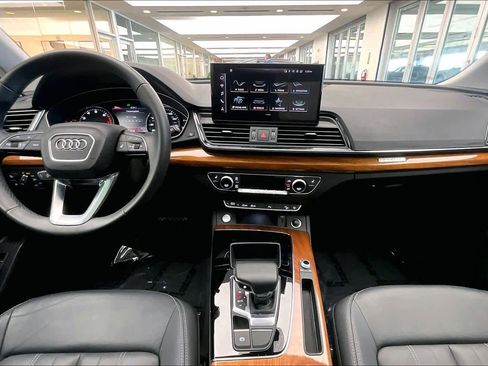 Certified 2023 Audi Q5 2.0T Premium w/ Convenience Package AWD/4WD image 16