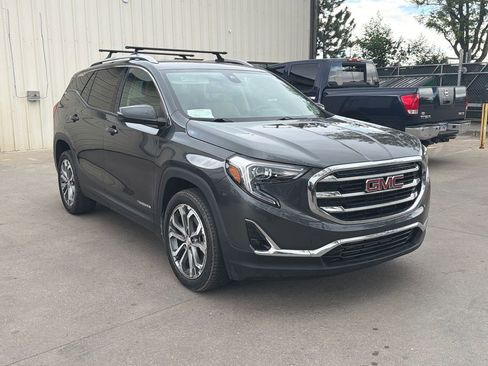 Used 2020 GMC Terrain SLT w/ Preferred Package AWD/4WD image 3