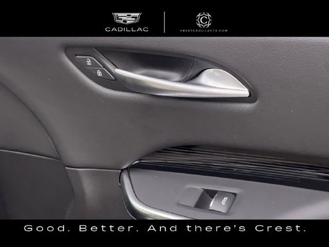 Used 2024 Cadillac XT4 Luxury w/ Cold Weather Package FWD image 27