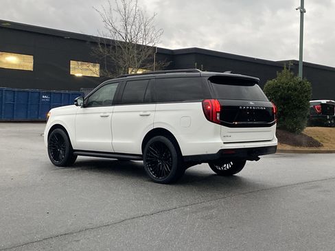 Used 2025 Ford Expedition Active image 15