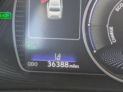 Used 2022 Lexus ES 300h Ultra Luxury image 7