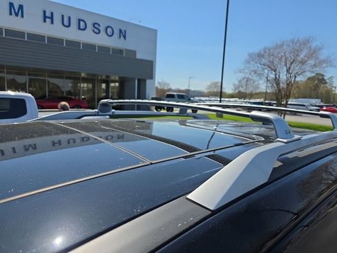 Used 2024 Nissan Pathfinder Platinum w/ Cargo Package image 16