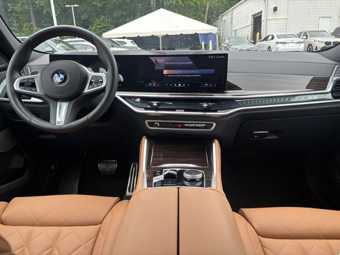Used 2026 BMW X6 xDrive40i AWD/4WD image 10