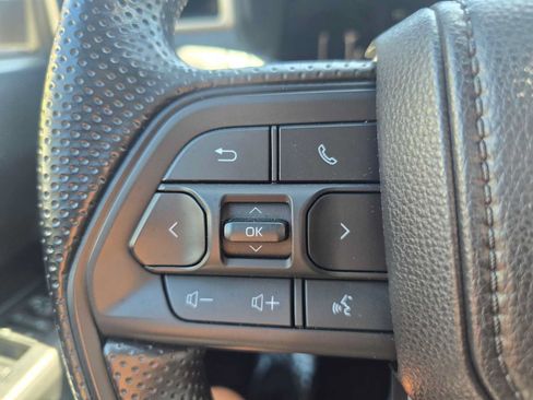Used 2025 Toyota Tacoma SR5 AWD/4WD image 31