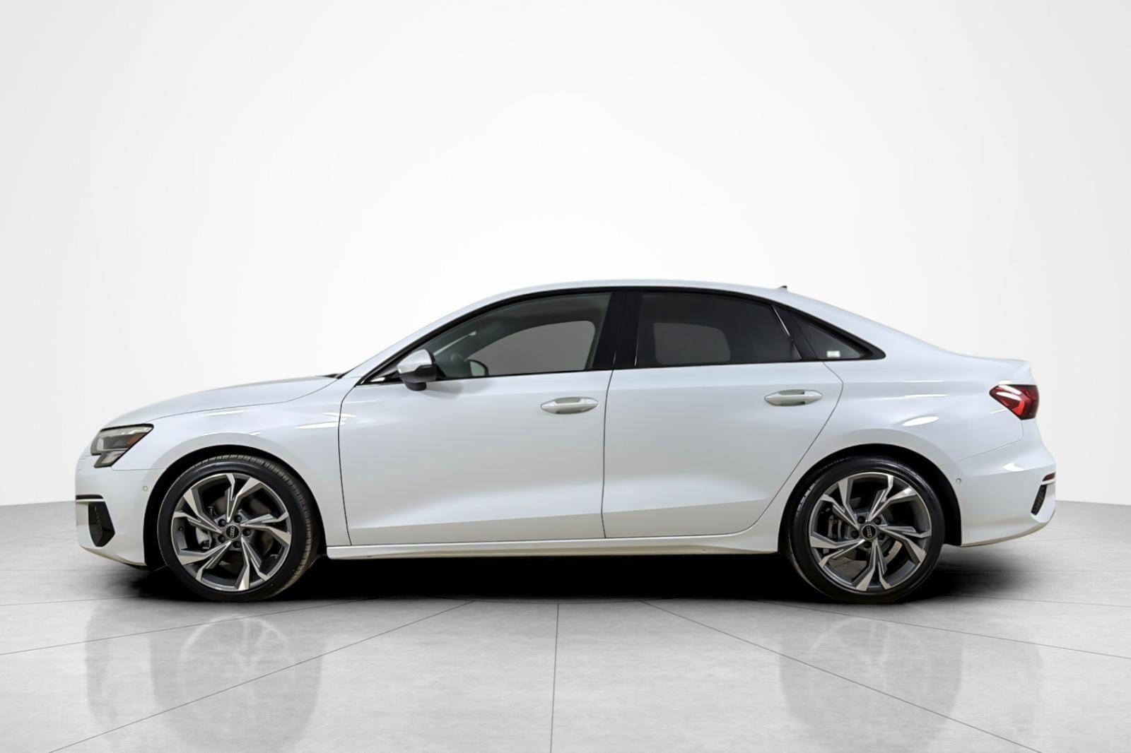 Used 2023 Audi A3 2.0T Premium w/ Convenience Package FWD image 2