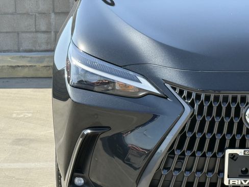 Certified 2025 Lexus NX 250 FWD w/ Premium Package image 7