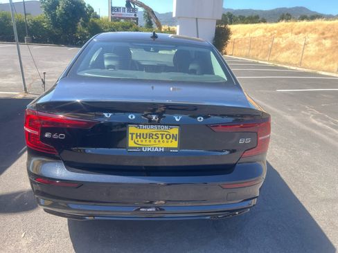 Used 2025 Volvo S60 B5 Plus image 9