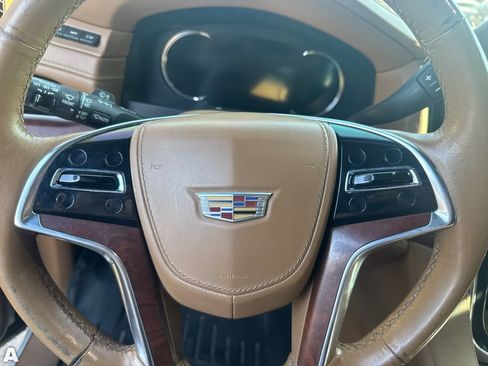 Used 2017 Cadillac Escalade Platinum AWD/4WD image 10