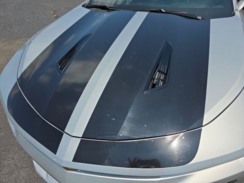 Used 2017 Chevrolet Camaro SS RWD image 35