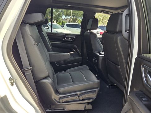 Certified 2023 Chevrolet Tahoe Z71 w/ Luxury Package AWD/4WD image 19