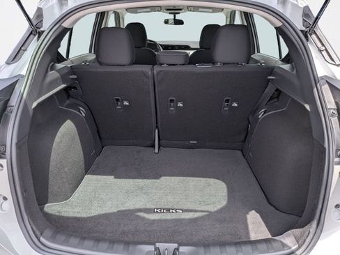 Used 2024 Nissan Kicks SV FWD image 12