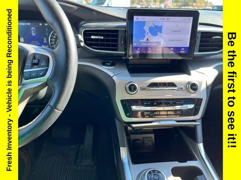 Used 2022 Ford Explorer XLT AWD/4WD image 15