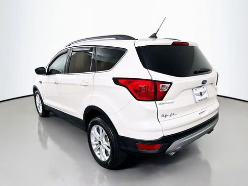 Used 2019 Ford Escape SEL image 7