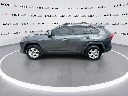 Used 2021 Toyota RAV4 XLE image 5