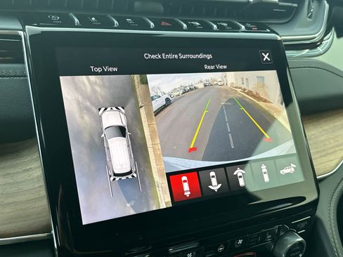 New 2025 Jeep Grand Cherokee Summit image 26