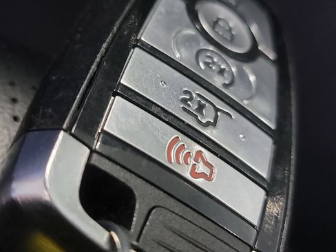 Used 2023 Ford Escape Platinum AWD/4WD image 31