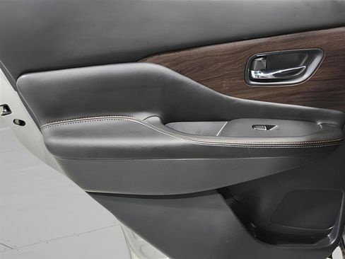 Used 2022 Nissan Murano Platinum w/ Cargo Package AWD/4WD image 23