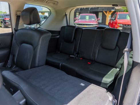 Used 2017 INFINITI QX80 4WD w/ Driver Assistance Package image 30