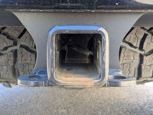 Used 2025 GMC Sierra 2500 AT4X image 14