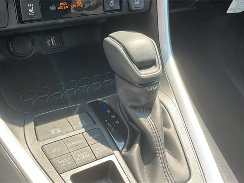 New 2025 Toyota RAV4 XLE image 14
