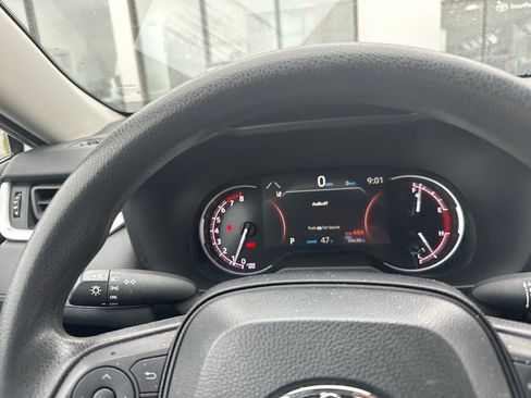 Used 2024 Toyota RAV4 LE image 10