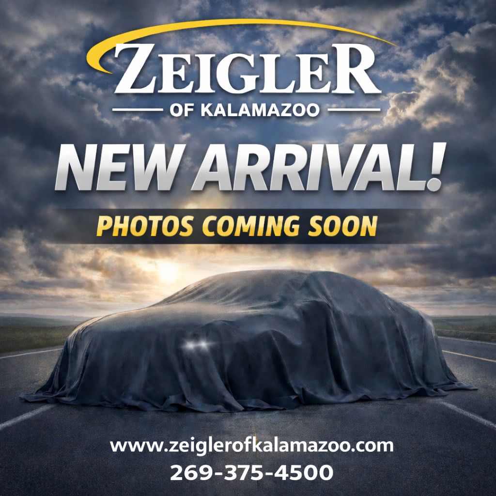Used 2024 Jeep Grand Cherokee Laredo X AWD/4WD image 1