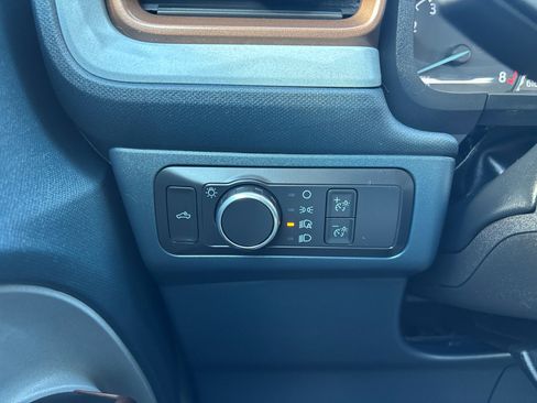 Used 2022 Ford Maverick Lariat w/ Equipment Group 500A Standard image 15