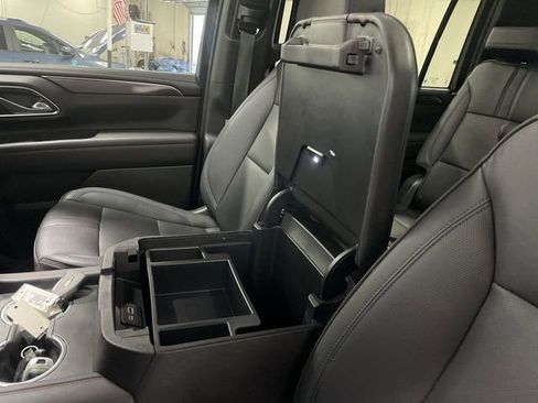 Used 2023 Chevrolet Suburban RST w/ Luxury Package AWD/4WD image 21