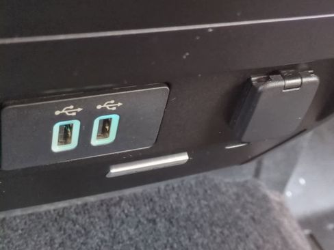 Used 2017 Ford F150 XLT w/ Equipment Group 302A Luxury image 30