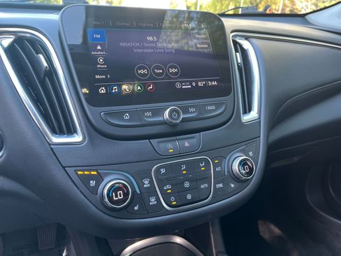 Used 2024 Chevrolet Malibu LT image 18