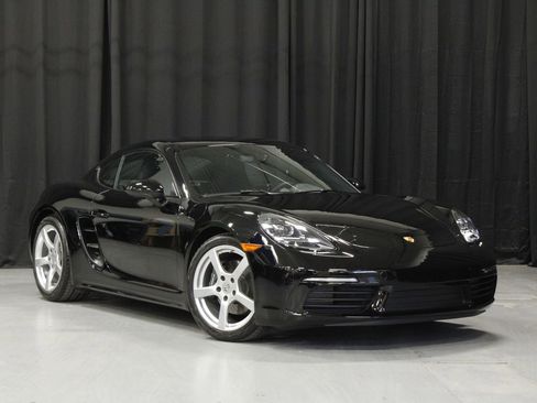 Used 2023 Porsche 718 Cayman RWD image 7
