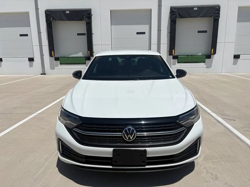 Used 2024 Volkswagen Jetta Sport FWD image 7