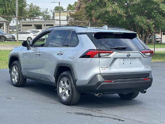 Certified 2024 Toyota RAV4 LE AWD/4WD image 5